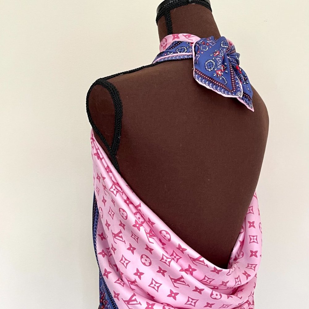 New Louis Vuitton Scarf Monogram Giant Pink Silk Oversize Wrap - Picture 12 of 14